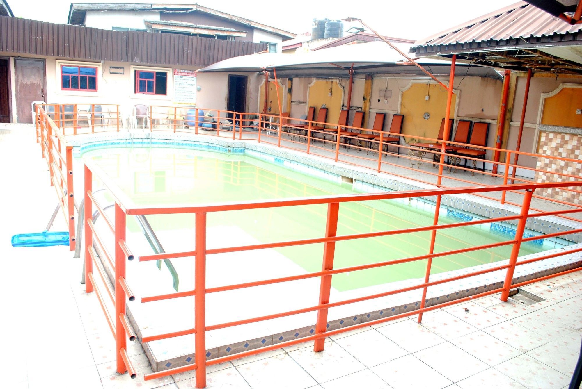 Aquatic Suites & Lounge Lagos Eksteriør billede